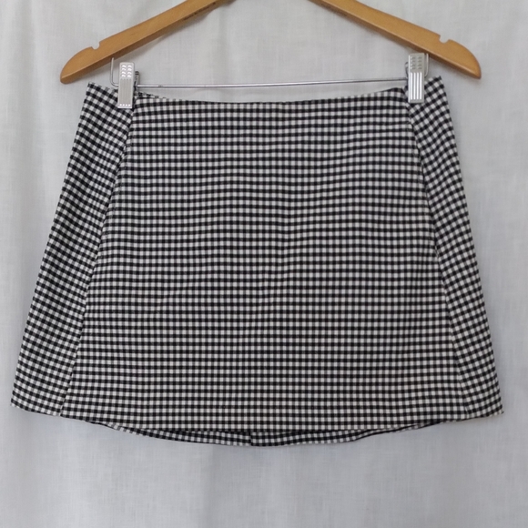 Urban Outfitters Gingham Skirt - Picture 5 of 5